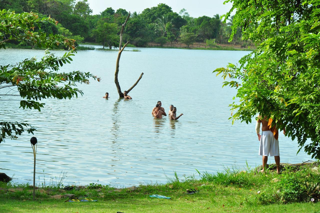 Hotel Thuduwa Camp Embilipitiya Esterno foto